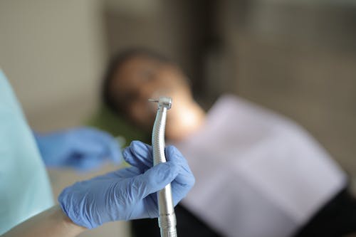成年牙齿矫正是否人可以用医保_成人牙齿矫正可以吗_成年人是否可以矫正牙齿